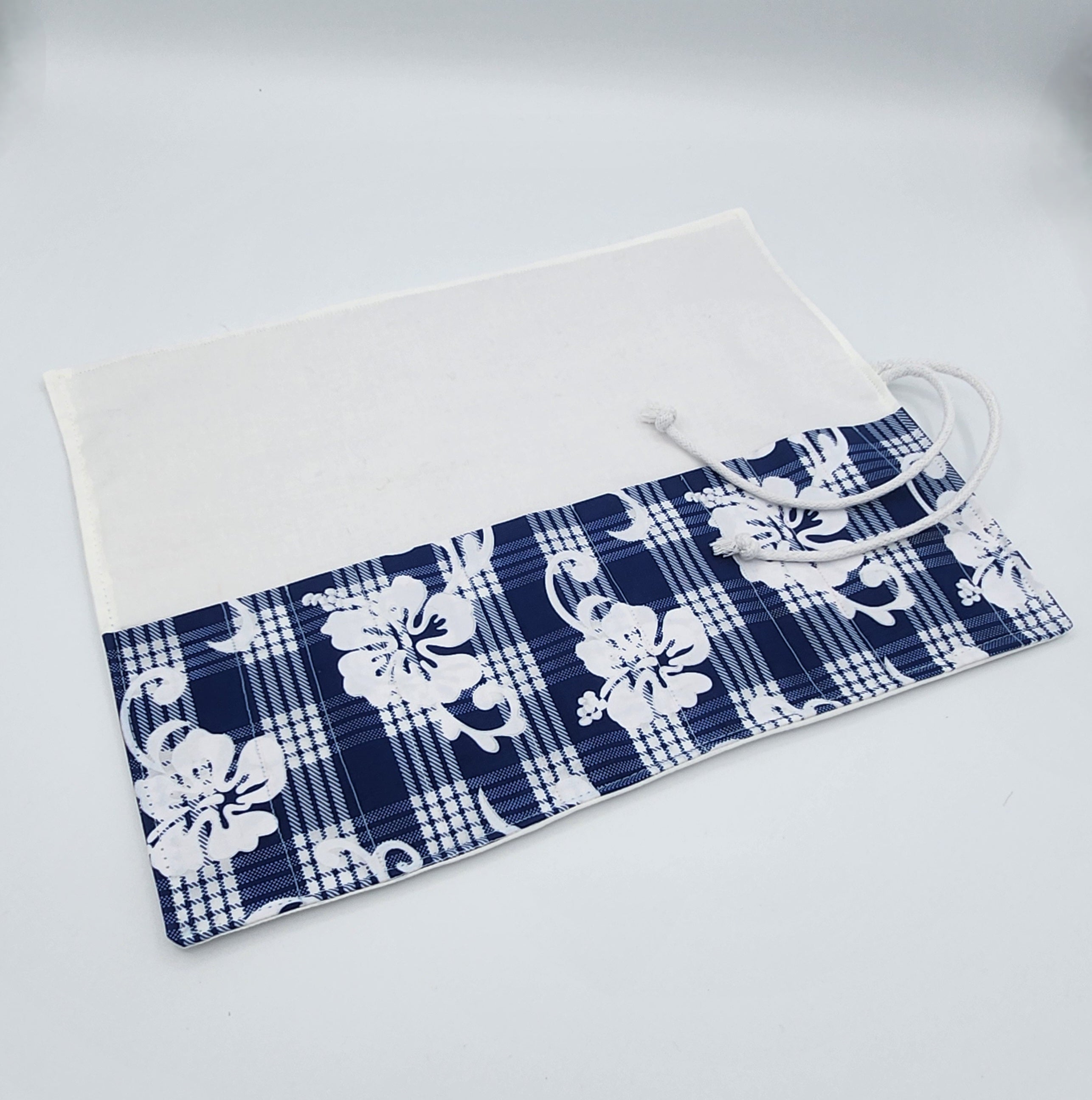 Rollable Brush Holder- Navy